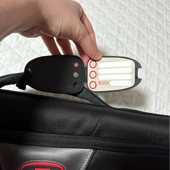 Tumi T-tech Tri-Fold Travel Garment Carryon Bag - Picture 3 of 14